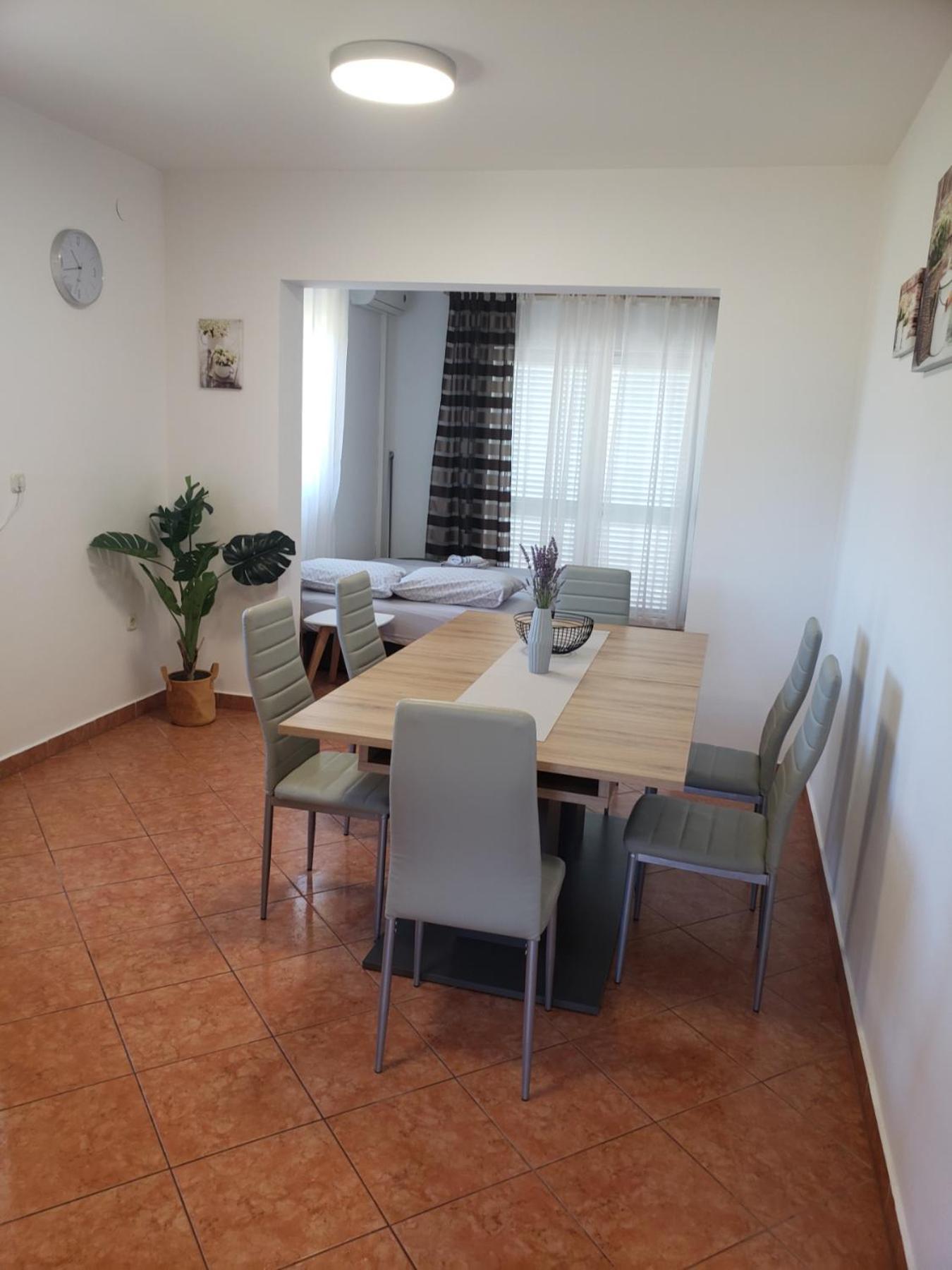 Apartmani Ciklic Dobropoljana Extérieur photo