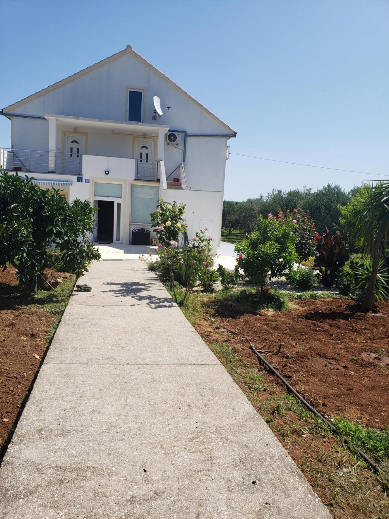 Apartmani Ciklic Dobropoljana Extérieur photo